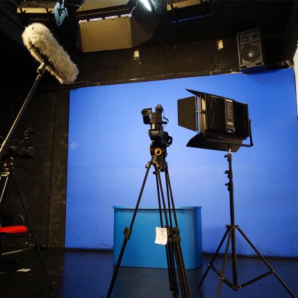 estudio-profissional-para-filmagens-22-11-2013-18-5-42-768